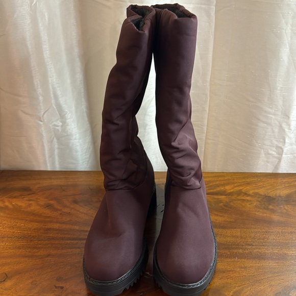 NEW!! Couger Burgundy Gale Knee-high Boot - Picture 5 of 5